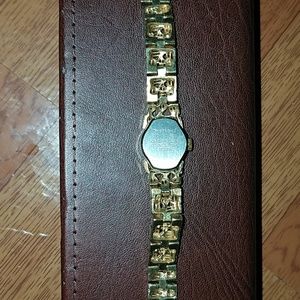 Gold nugget ladies watch 10kt
